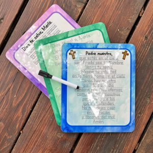 En Español - Pizarra Blanca con Oraciones Católicas: Ave María y Padre Nuestro con o sin líneas