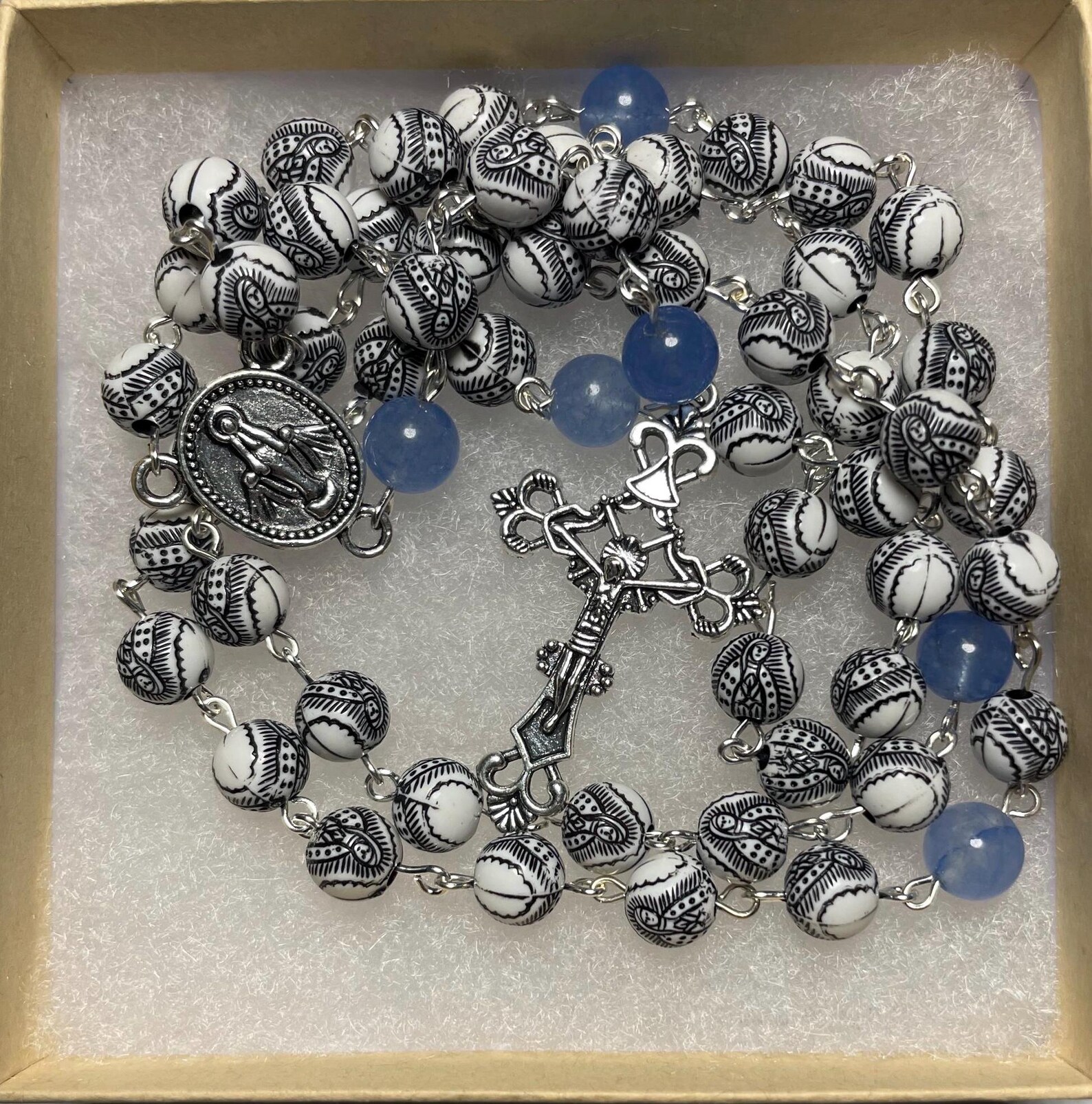 Our Lady of Guadalupe Acrylic Bead Handmade Rosary - Image 4