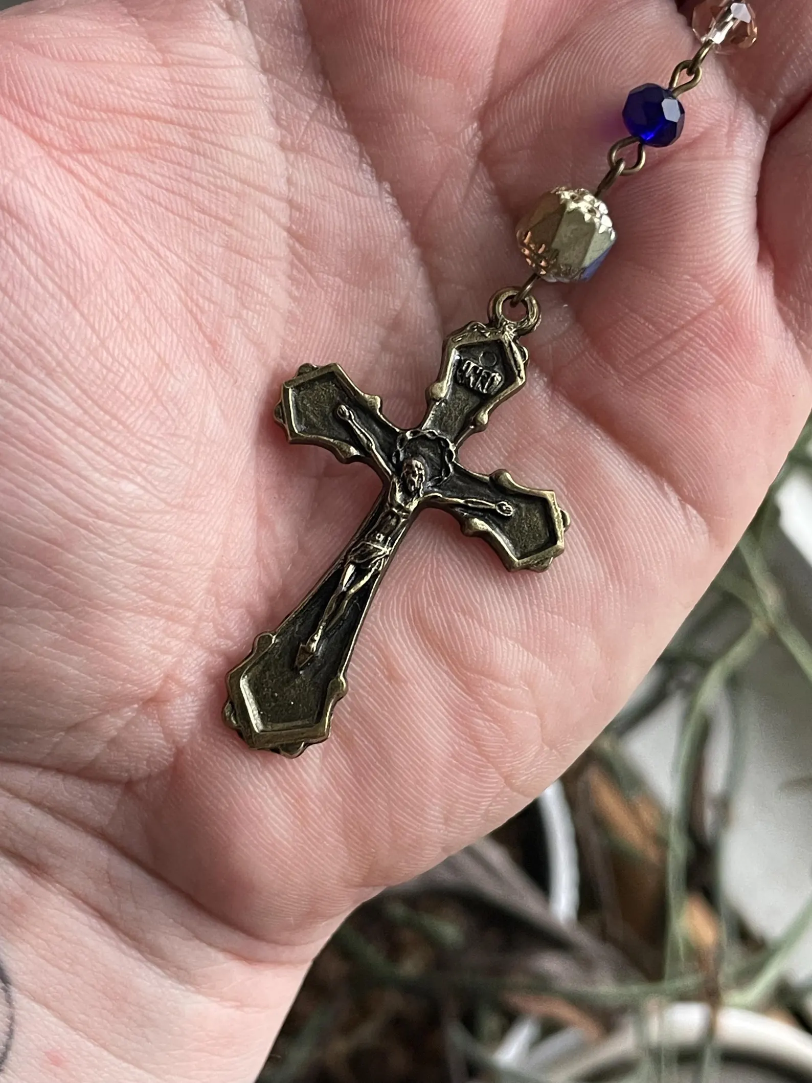 Blue and Gold Crystal Handmade Rosary - Saint Zita - Image 4