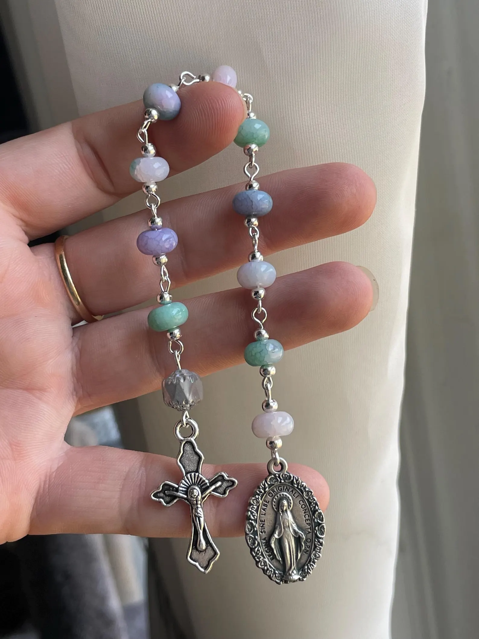 Dyed Glass Single Decade Rosary - Image 2