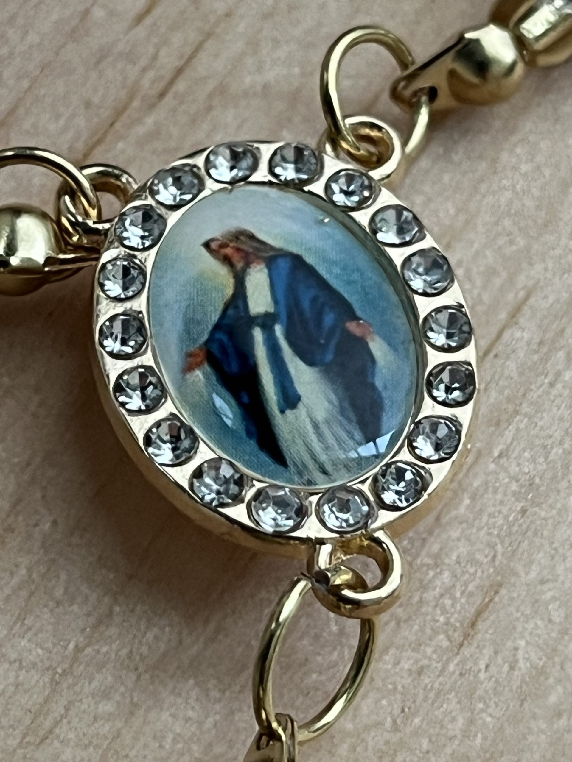 Handmade Glass Pearl Rosary | Gold Tone Catholic Prayer Beads, Rhinestone Crucifix, Miraculous Medal - Image 5