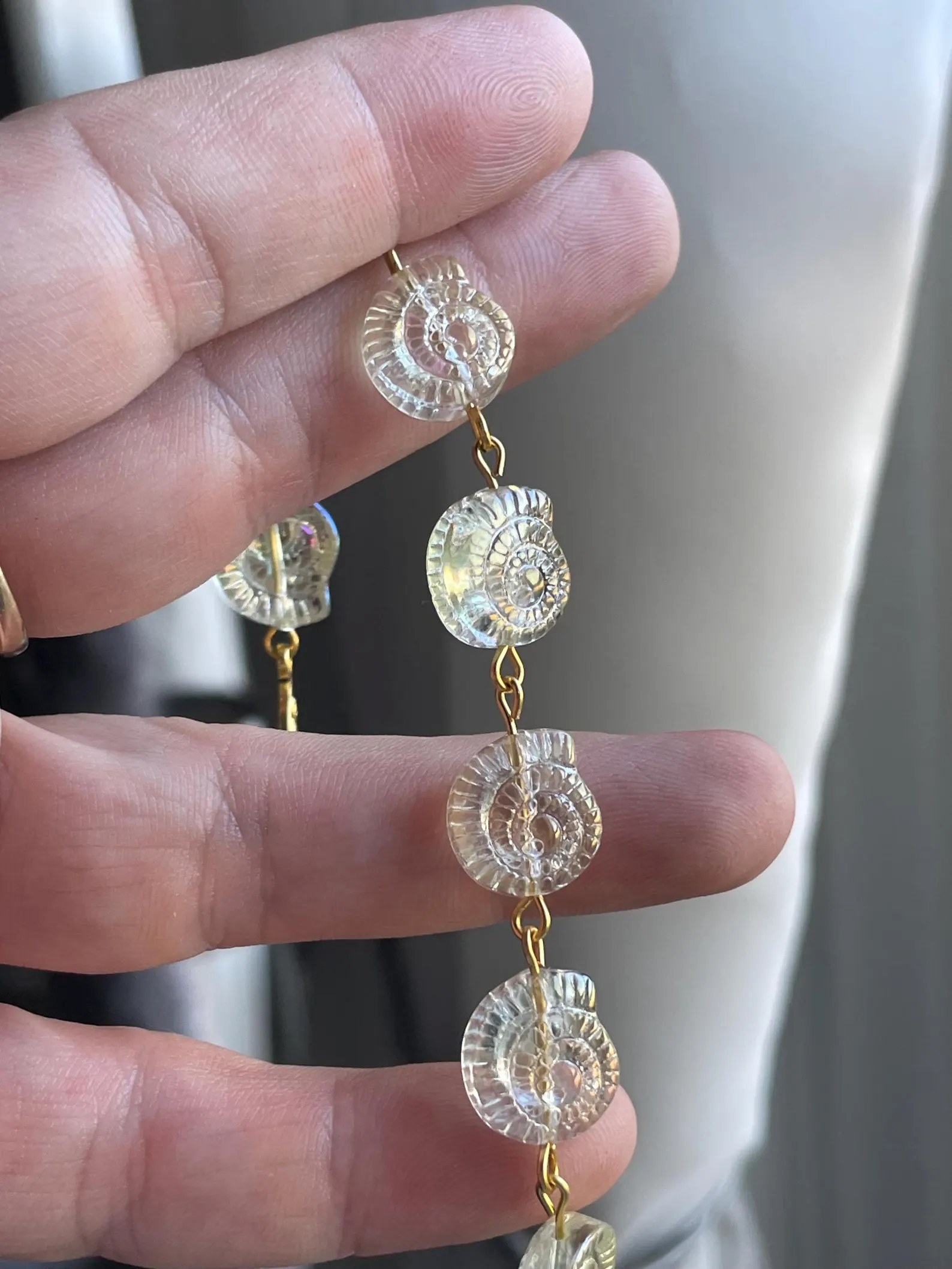 Glass Seashell Single Decade Rosary - Image 3