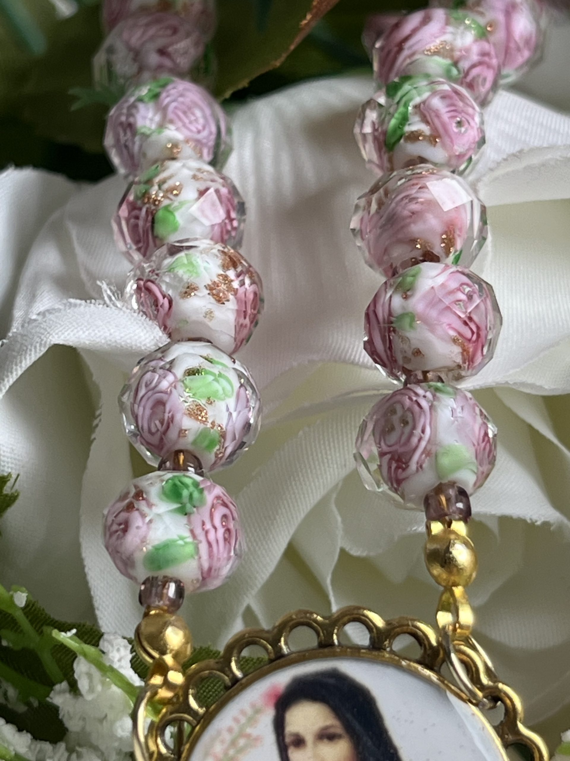 Saint Therese Chaplet - Image 5